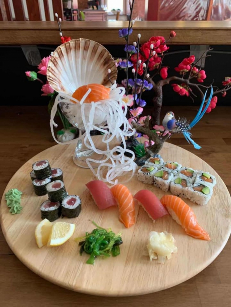 Salut Sushi