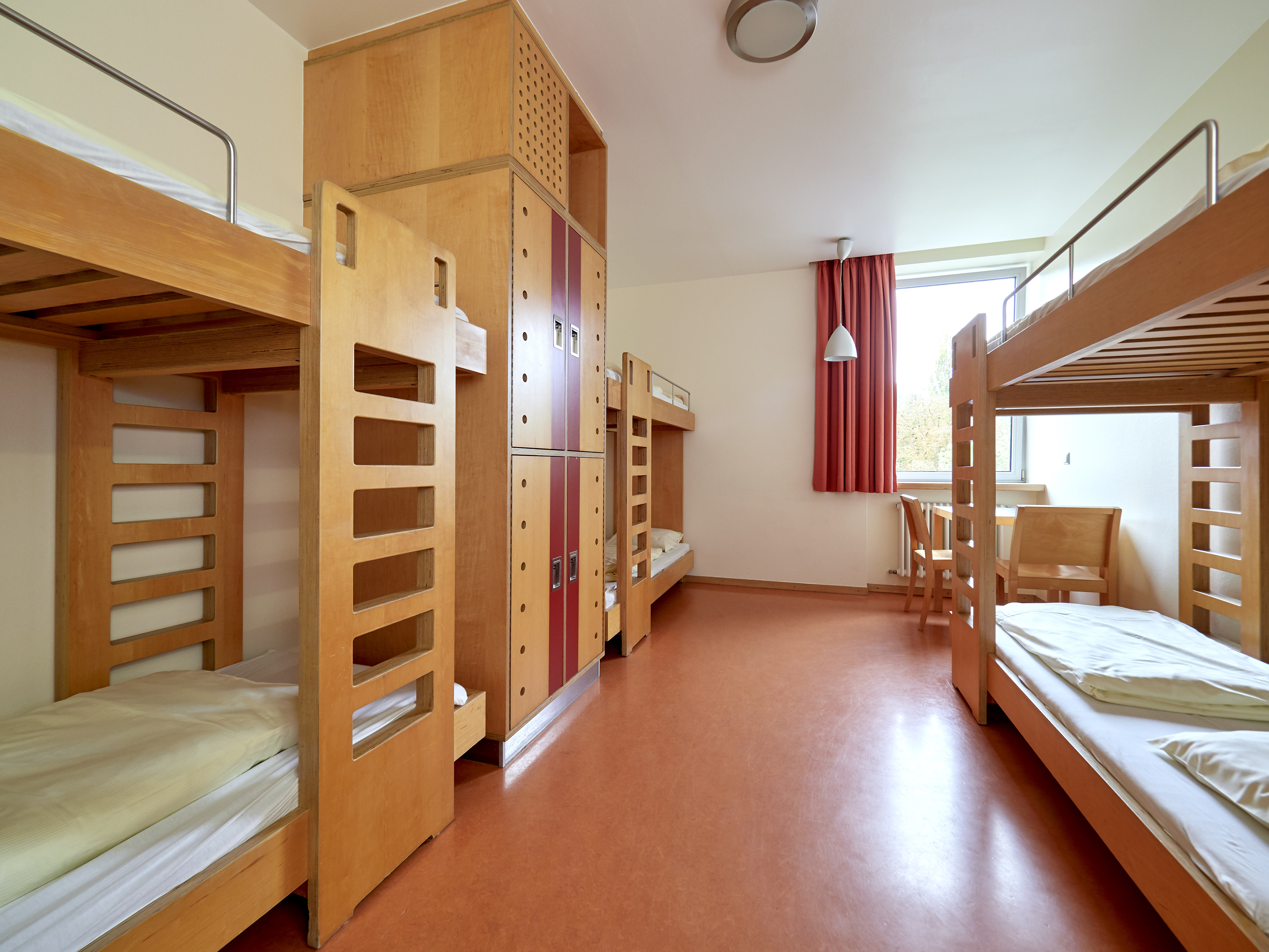 youth-hostel-luxembourg-city-dormitory-4.jpg
